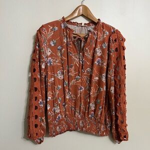Easel Floral tunic blouse crochet arms tie neck synched waist Size S